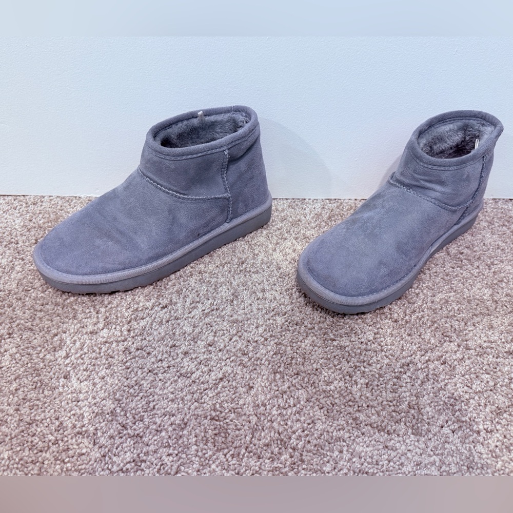 Arizona Slater Flat Heel Winter Boots size 6